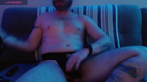 Snapshot of bobbyenglish69 chatting on 01/16/26, 07:56 Bobby English online show from 01/16/26, 07:56