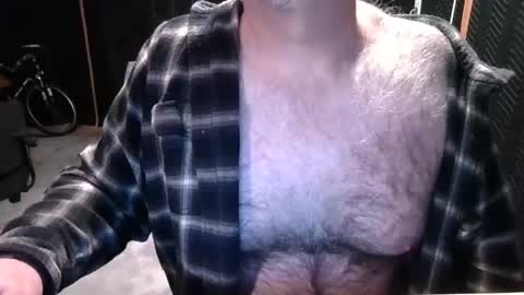 Snapshot of bobbyhill27b chatting on 02/03/25, 03:20 BobbyHill27b online show from 02/03/25, 03:20