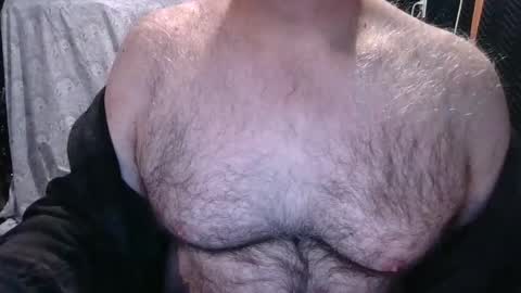 Snapshot of bobbyhill27b chatting on 12/03/25, 02:15 BobbyHill27b online show from 12/03/25, 02:15