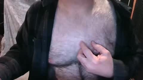 Snapshot of bobbyhill27b chatting on 12/19/25, 03:30 BobbyHill27b online show from 12/19/25, 03:30