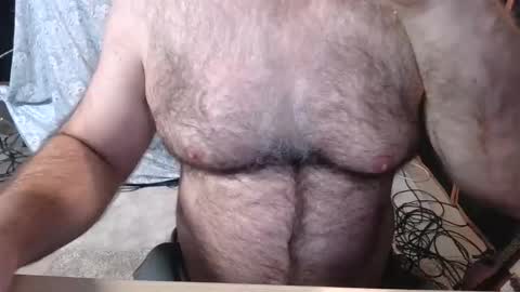 Snapshot of bobbyhill27b chatting on 01/18/26, 02:54 BobbyHill27b online show from 01/18/26, 02:54