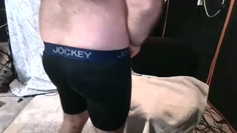 Snapshot of bobbyhill27b chatting on 03/08/26, 01:26 BobbyHill27b online show from 03/08/26, 01:26