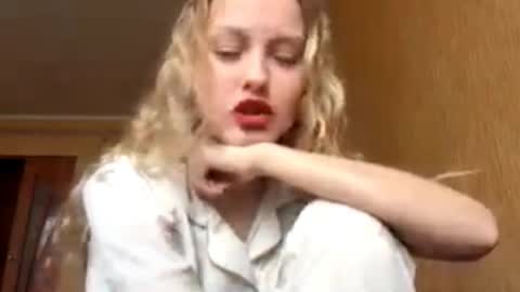 Snapshot of bobettesplane chatting on 03/31/26, 08:59 Nina online show from 03/31/26, 08:59