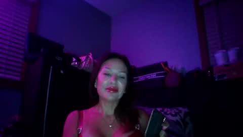 milf online show from 10/06/25, 03:26