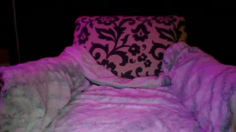 milf online show from 10/12/25, 03:16