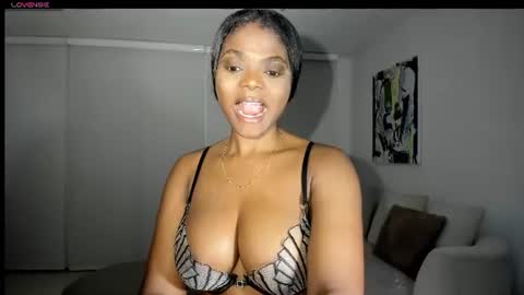 danna online show from 06/11/26, 09:40