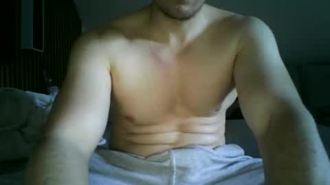 Snapshot of bodyb93 chatting on 03/02/26, 04:25 Sascha online show from 03/02/26, 04:25