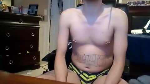 Snapshot of bodyyattiyatti chatting on 02/15/25, 06:12 Sailorartemis online show from 02/15/25, 06:12