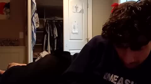 Snapshot of bodyyattiyatti chatting on 02/27/25, 06:53 Sailorartemis online show from 02/27/25, 06:53