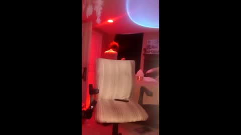 Snapshot of bodyyattiyatti chatting on 01/08/26, 09:00 Sailorartemis online show from 01/08/26, 09:00