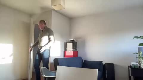 Snapshot of boegieboy76 chatting on 01/06/26, 09:02 ask me online show from 01/06/26, 09:02