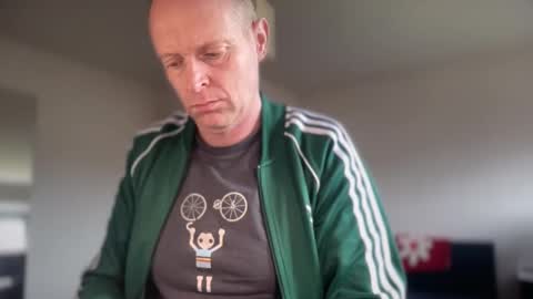 Snapshot of boegieboy76 chatting on 02/02/26, 10:03 ask me online show from 02/02/26, 10:03