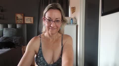 Ningifun couple online show from 12/15/24, 08:08