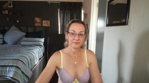 Ningifun couple online show from 01/04/25, 06:52