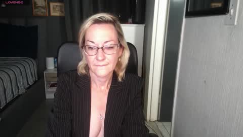 Ningifun couple online show from 09/28/25, 02:17