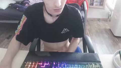 Shadow Femboy online show from 06/03/26, 05:18