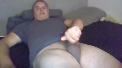 Snapshot of boidady chatting on 10/08/25, 07:28 emilio online show from 10/08/25, 07:28