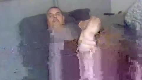 Snapshot of boidady chatting on 11/14/25, 07:51 emilio online show from 11/14/25, 07:51