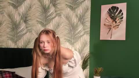 Snapshot of boldbutterfly chatting on 11/03/25, 03:30 Kira online show from 11/03/25, 03:30