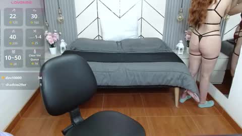 Paris online show from 10/04/25, 10:30