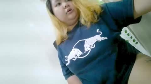 Snapshot of bombastic_darla chatting on 09/12/25, 03:06 bombastic_darla online show from 09/12/25, 03:06