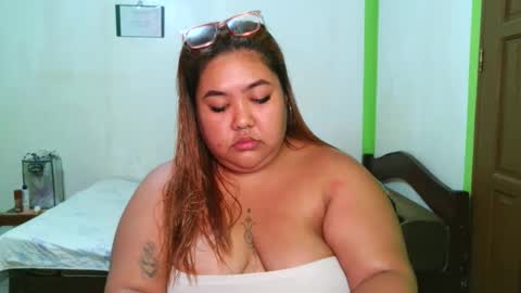 bombastic_darla online show from 05/19/26, 06:42