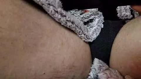 Snapshot of bomberto33 chatting on 12/25/24, 08:17 Bomberto online show from 12/25/24, 08:17