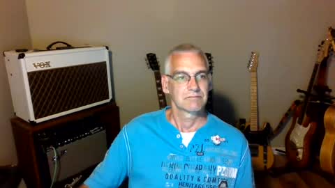 Snapshot of bomec40 chatting on 07/08/26, 12:26 Carl online show from 07/08/26, 12:26