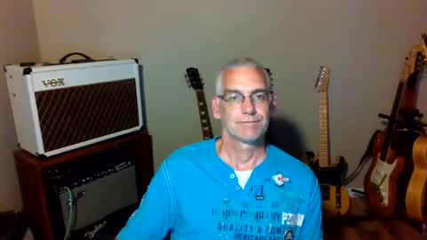 Snapshot of bomec40 chatting on 07/10/26, 12:48 Carl online show from 07/10/26, 12:48