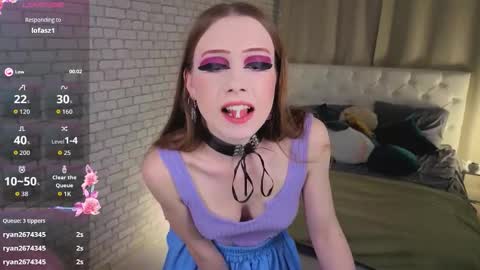 Karen online show from 10/23/25, 04:06