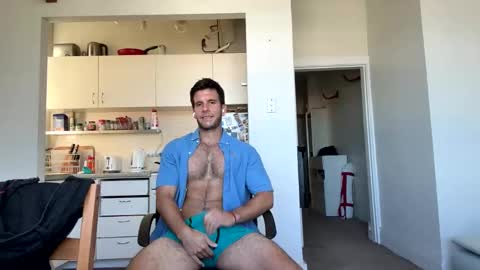 Snapshot of bondi333 chatting on 02/13/25, 04:22 Bondi online show from 02/13/25, 04:22