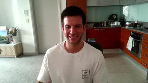 Snapshot of bondi333 chatting on 02/25/26, 01:26 Bondi online show from 02/25/26, 01:26