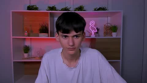 bondi_vv online show from 10/25/25, 07:08