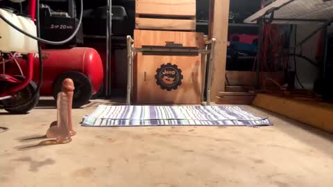 Snapshot of bone2play chatting on 01/16/25, 01:37 FRECKLES online show from 01/16/25, 01:37