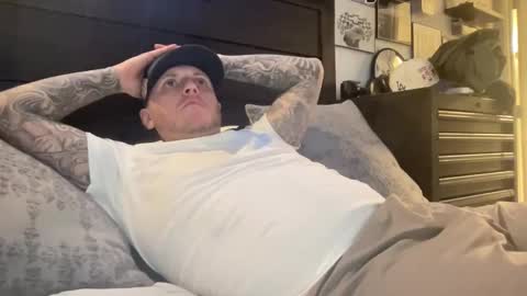 Snapshot of boner4you1994 chatting on 02/05/25, 10:51 boner4you1994 online show from 02/05/25, 10:51