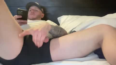 Snapshot of boner4you1994 chatting on 02/09/25, 08:13 boner4you1994 online show from 02/09/25, 08:13