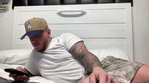 Snapshot of boner4you1994 chatting on 10/14/25, 10:38 boner4you1994 online show from 10/14/25, 10:38