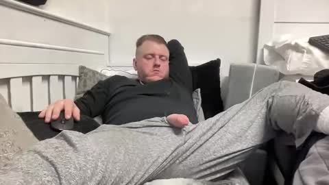 Snapshot of boner4you1994 chatting on 10/15/25, 11:10 boner4you1994 online show from 10/15/25, 11:10