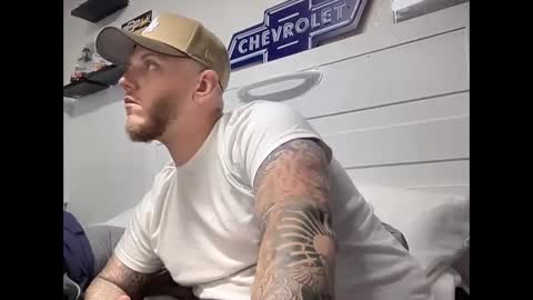 Snapshot of boner4you1994 chatting on 10/20/25, 12:38 boner4you1994 online show from 10/20/25, 12:38