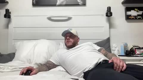 Snapshot of boner4you1994 chatting on 11/28/25, 10:40 boner4you1994 online show from 11/28/25, 10:40