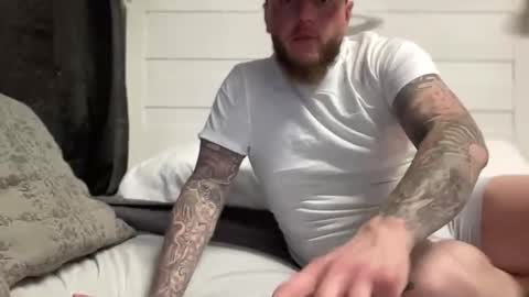 Snapshot of boner4you1994 chatting on 02/15/26, 07:05 boner4you1994 online show from 02/15/26, 07:05