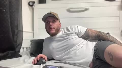 Snapshot of boner4you1994 chatting on 02/21/26, 11:22 boner4you1994 online show from 02/21/26, 11:22