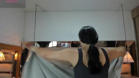 bonet_iris online show from 06/02/26, 11:01