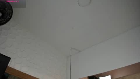 bonet_iris online show from 06/26/26, 11:03