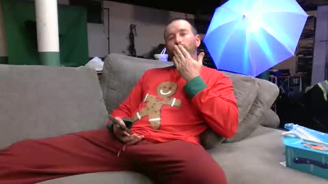 Snapshot of bongripingclitlicker chatting on 03/03/26, 04:07 bongripingclitlicker online show from 03/03/26, 04:07