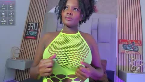 Snapshot of bonimiley chatting on 02/16/26, 07:10 bony online show from 02/16/26, 07:10