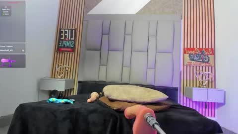 Snapshot of bonimiley chatting on 03/06/26, 08:27 bony online show from 03/06/26, 08:27