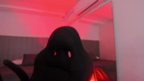 Bonnie  online show from 11/25/25, 11:21