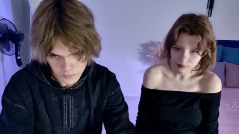 Snapshot of bonnie_and_c1yde chatting on 12/17/25, 05:08 Jessy Mark online show from 12/17/25, 05:08