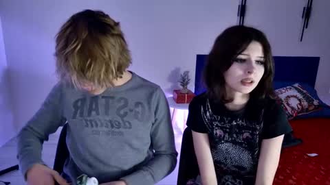 Snapshot of bonnie_and_c1yde chatting on 01/13/26, 03:39 Jessy Mark online show from 01/13/26, 03:39